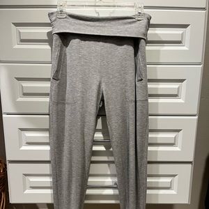 Beyond Yoga Fold-over Joggers- GRAY